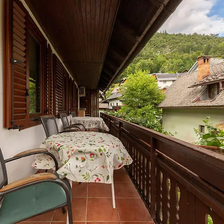 Happy Brook * بليد