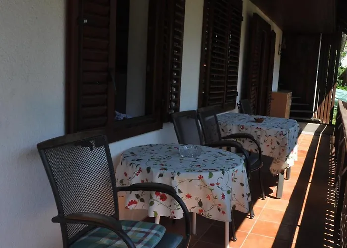 Happy Brook 公寓 *